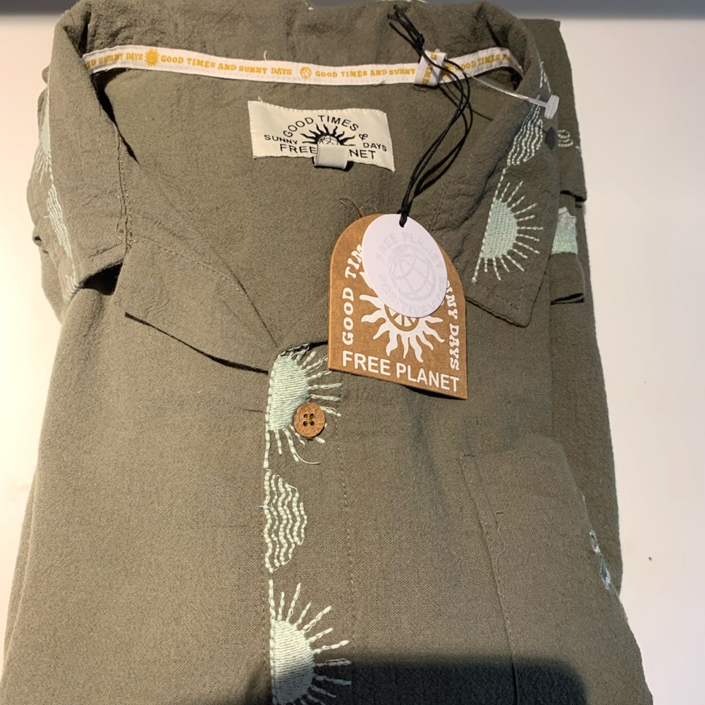 NEW Free Planet men’s button down shirt XL -good times sunny days series
